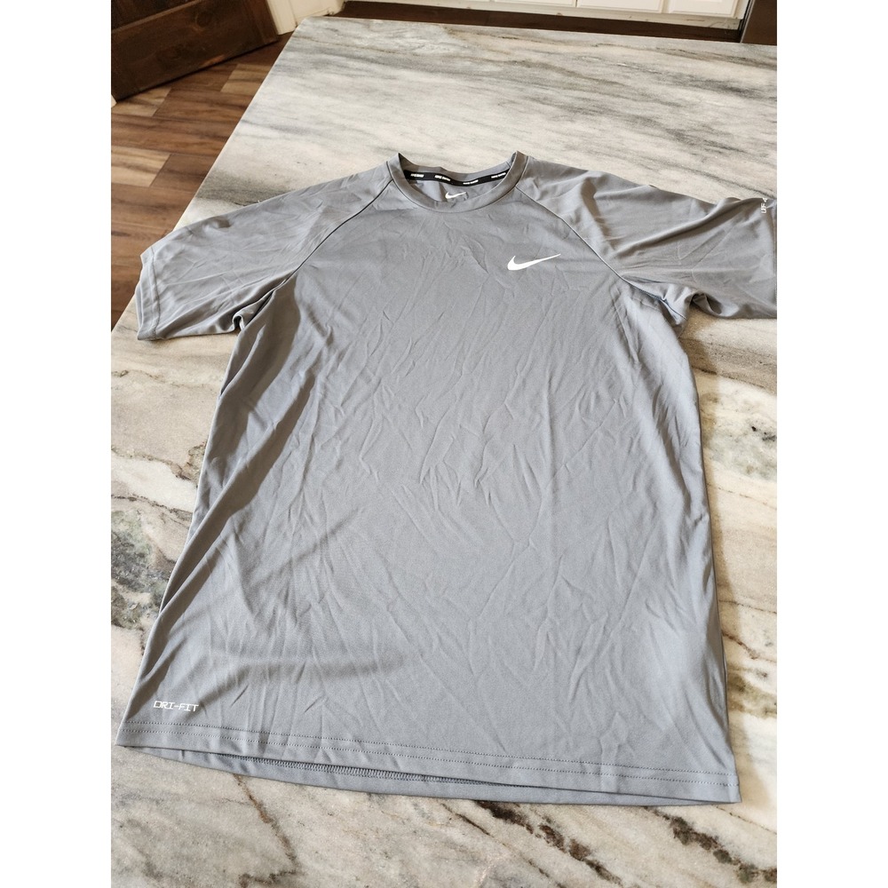 Nike Swim Mens Grey Dri-FIT UPF 40+ Short Sleeve Rash Guard Shirt Size Medium